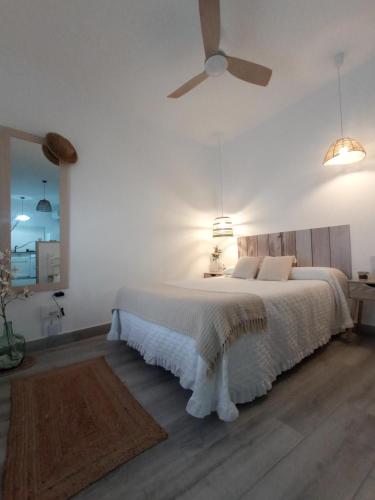 Postel nebo postele na pokoji v ubytování El Altozano N4