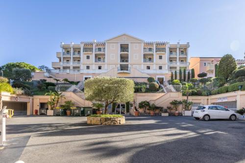 LB Vacation Rentals I Bright 1BR, Minutes from the Beach with Sea and Mountain View