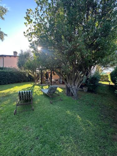 Ein Garten an der Unterkunft Villa a Capalbio