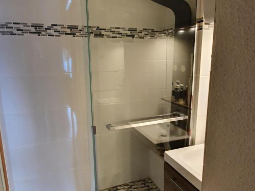 Appartement rénové 6 pers, vue montagne, proche pistes