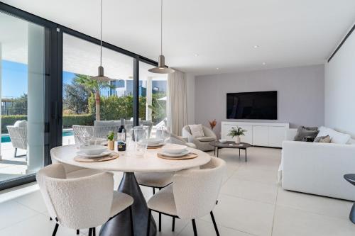 MalagaSuite Higueron West Luxury & Private Pool