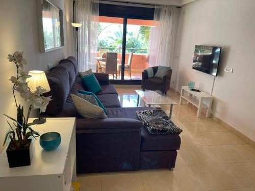 Salinas. Apartment for 4. Terrace/Parking/Pools/Gym/4mins beach