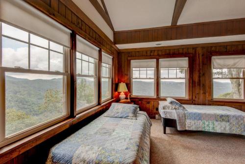 Postel nebo postele na pokoji v ubytování Celestial View