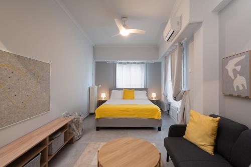 Elegant 2BR Apt Near Acropolis & Metro