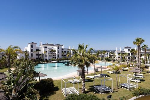 Ground Floor, Sea View Apartment at Estepona Hills!