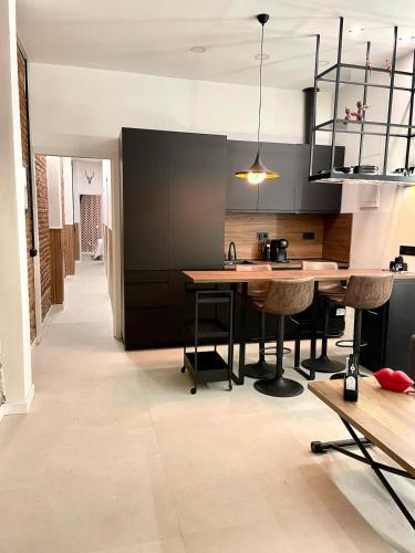 Madrid Rio 8 People 3 Bedrooms 3 Bathrooms 2 Patios Parking