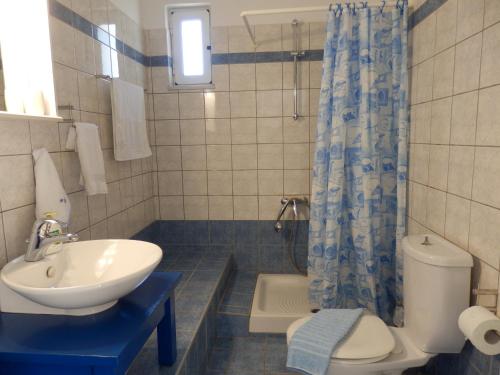 Koupelna v ubytování Maro Suites