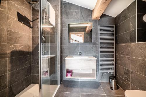 DAMA A303 : Splendide duplex idéalement placé 4 chambres 3 salles d'eau