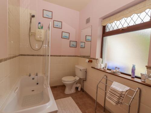 Koupelna v ubytování Coole Gate Lodge