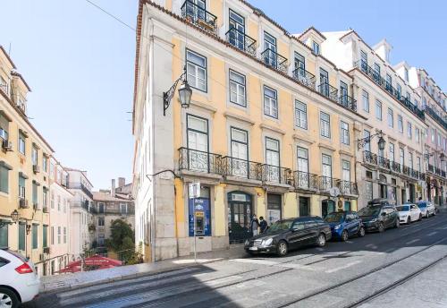 Chiado 4-Bedroom Flat