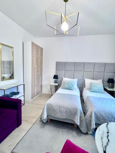 Apartamenty i pokoje z prywatną łazienką Willa Bielany