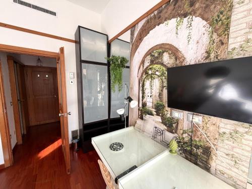 Urban Jungle 7 - New Door