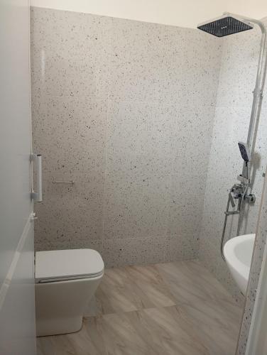 Koupelna v ubytování Swarnavilla Yala