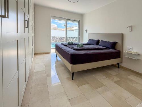 Postel nebo postele na pokoji v ubytování Exklusive Villa mit beheiztem Pool