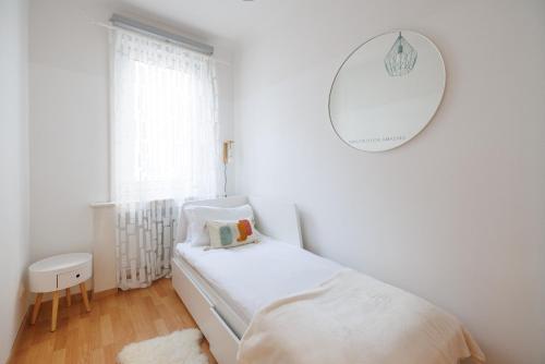 Operastreet Residences - Big Business Apartment
