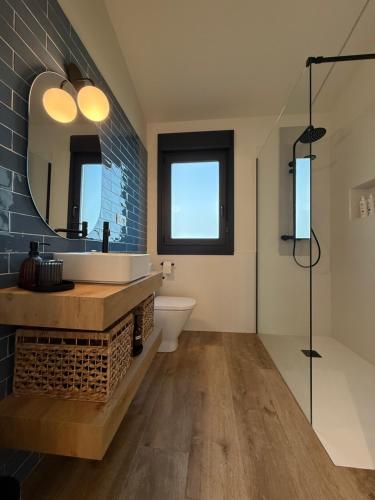 Ένα μπάνιο στο Apartamentos Campo Mingo