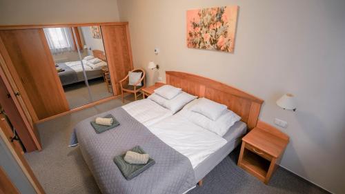 Photo de la galerie de l'établissement Constantia Wellness Apartman Zalakaros, à Zalakaros