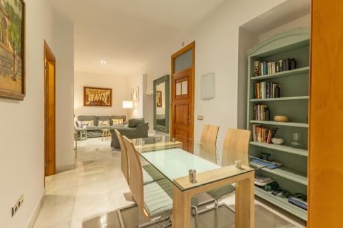 Fuente de Plata, Apartment and patios, step-free, historical center