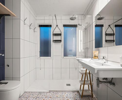 Versalles - The Rentals Collection