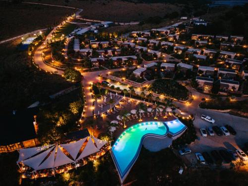 ARAMERAS Resort