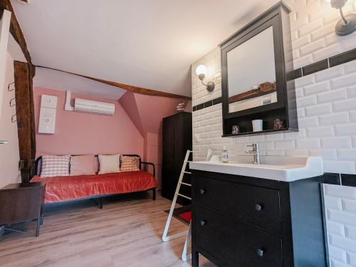 Ένα ή περισσότερα κρεβάτια σε δωμάτιο στο Manon - FR-1-591-706