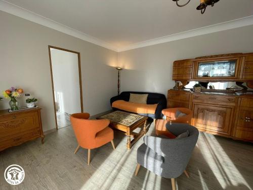 Maison rénovée avec grand jardin, proche des Sables-d'Olonne, 4 chambres, terrasse et Wifi