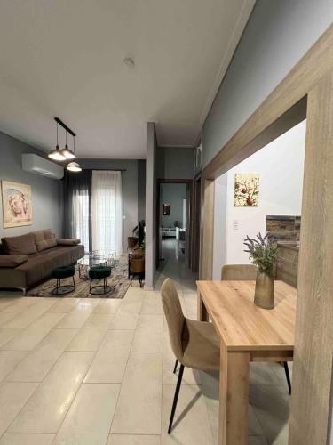 SunnyUrbanNest Ι