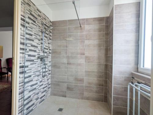 Koupelna v ubytování Maison de plain-pied avec grand jardin clos et parking, à 10 min des vignes. - FR-1-591-223