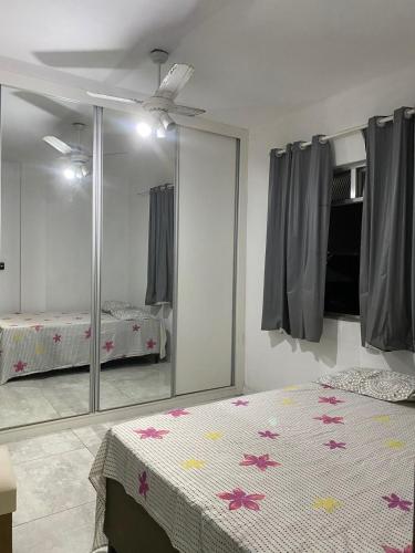 Postel nebo postele na pokoji v ubytování Apartamento completo - São Pedro da Aldeia