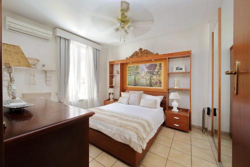 Luxury Navona apartments by Flatinrome