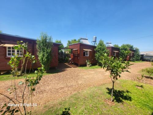 Κήπος έξω από το D'Charrúas Cabañas Chajarí