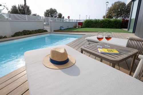 Swimmingpoolen hos eller tæt på Myk Beach