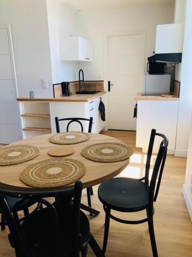 Appartement, 50m des Bas Sablons