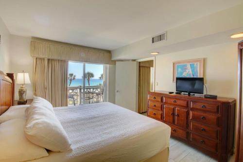 Ένα ή περισσότερα κρεβάτια σε δωμάτιο στο El Matador 437 - FREE TICKETS!! Your stay includes free tickets to many area attractions!