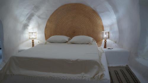 Postel nebo postele na pokoji v ubytování Hotel Sidi Idriss Star Wars