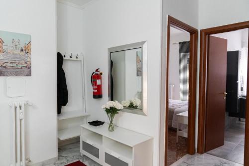 Whole apartment near main subway
