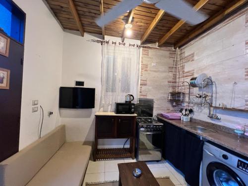 Η κουζίνα ή μικρή κουζίνα στο Marboha House