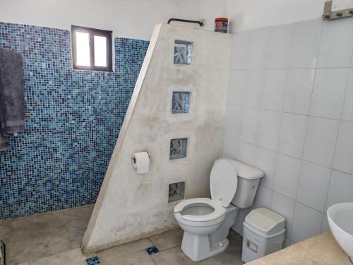 Ένα μπάνιο στο On Beach Seaside Sunset Haven 2 - Epic Sea View