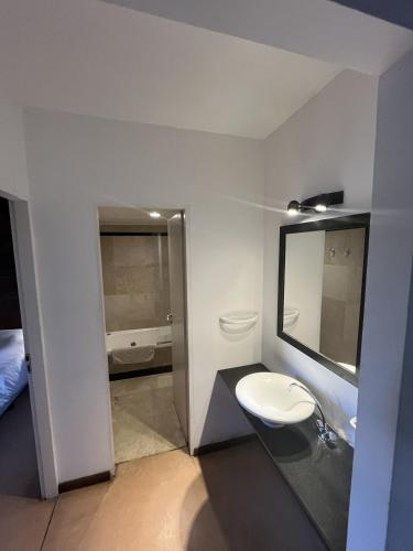 Ένα μπάνιο στο Geko Apart Hotel