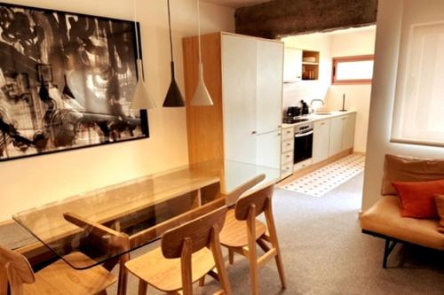 BOLHÃO - Stylish downtown two bedroom apartment