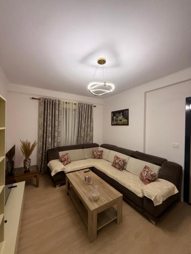 Nene Tereza Airport Apartment