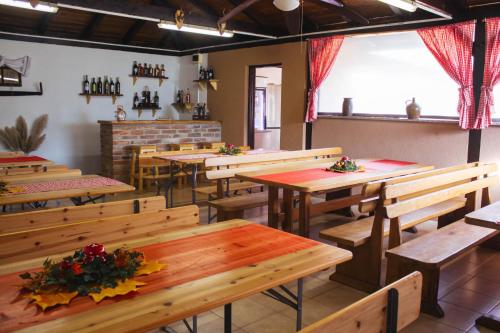 Restaurace v ubytování Kuća za odmor San