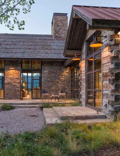 Το κτήριο όπου στεγάζεται  ο ξενώνας