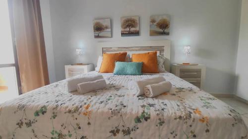 Benal Beach sunny apt with sea views