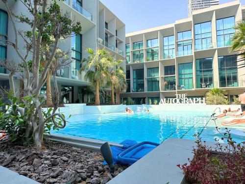 Luxury Studio with Balcony, Pool, Coworking in JVC