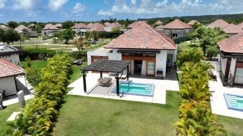Villa in Cap Cana 4BR Green Village