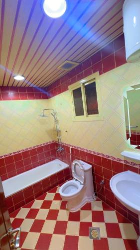 Koupelna v ubytování منتجع سيتي لاند 2