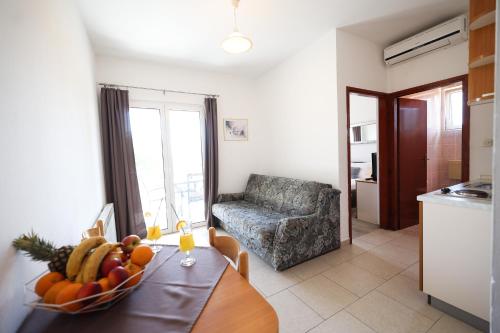 Apartments by the sea Bibinje, Zadar - 14338
