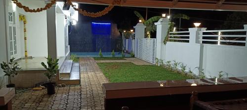 Κήπος έξω από το It is Luxury villa with nature for relaxation