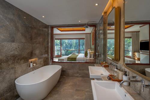 Ванная комната в Adiwana Alas Harum